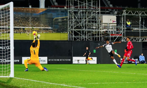  水晶宫定位球战术奏效主场力克富勒姆